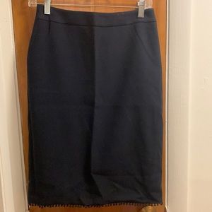Ann Taylor curvy fit size 0 navy blue pencil skirt, lightly worn
